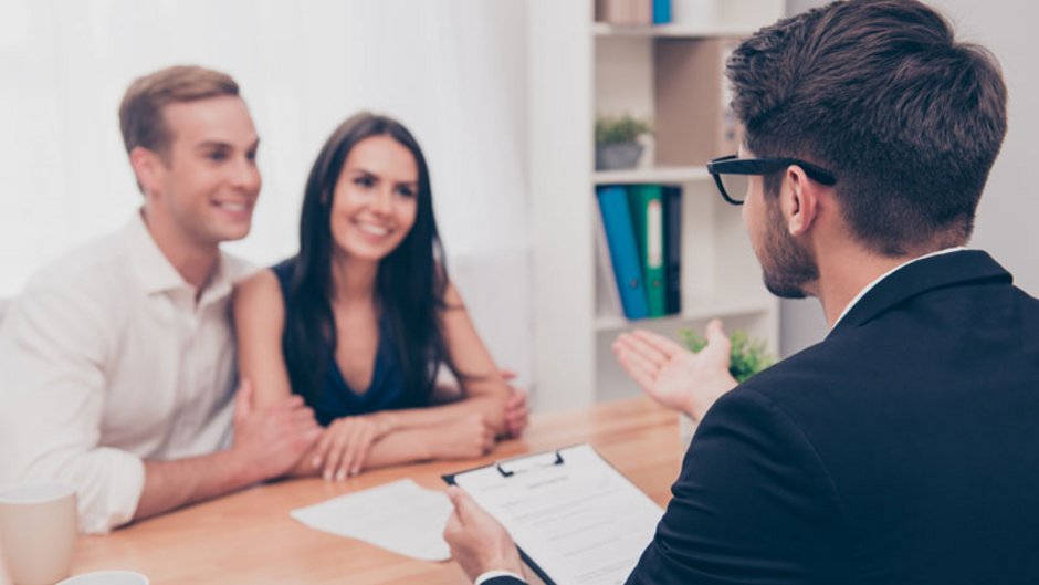 Notaranderkonto, Zahlungsabwicklung, Notar, Foto: iStock.com / Deagreez