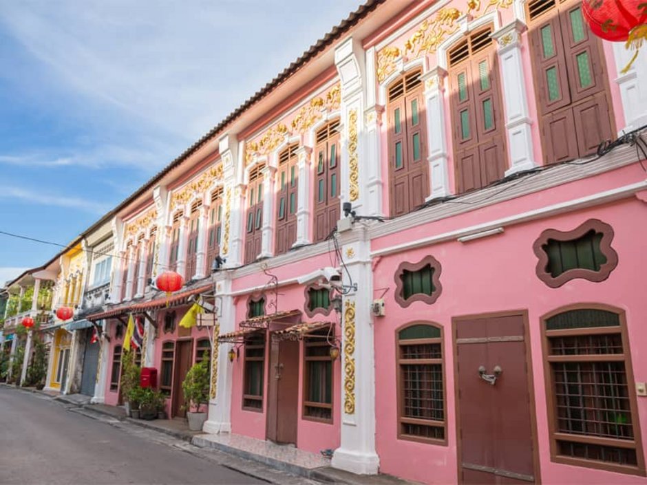 Auswandern nach Thailand, Häuser im portugiesischen Stil in der Innenstadt von Phuket, Foto: powerbeephoto/stock.adobe.com