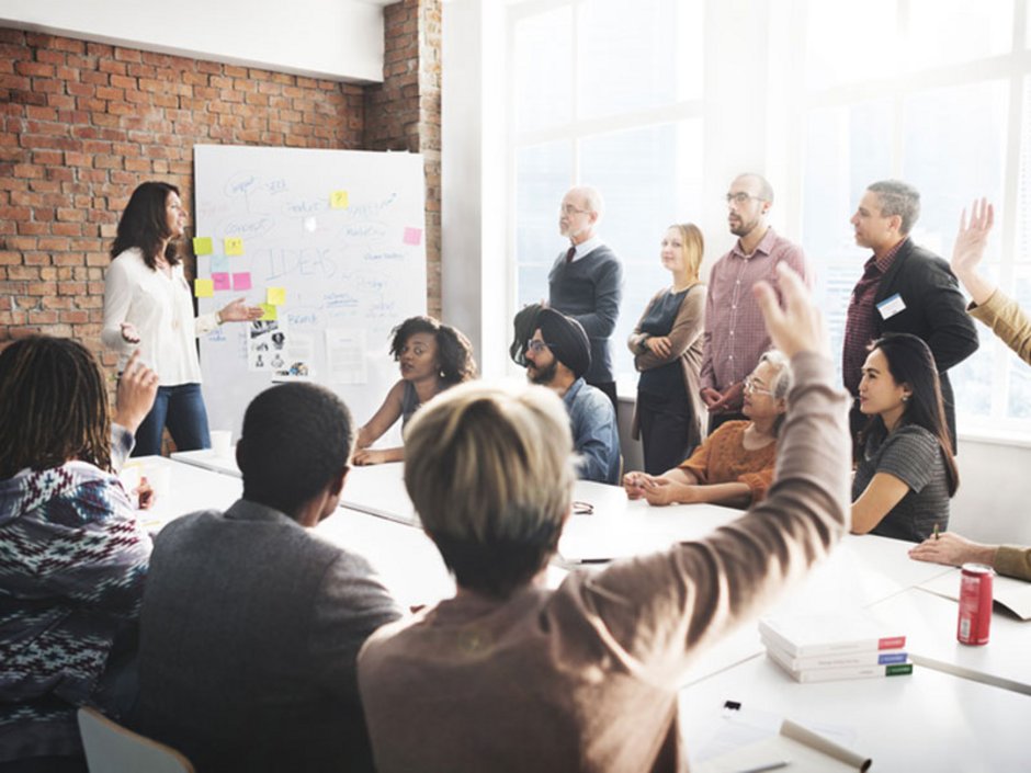 Wohnungseigentumsgesetz, Eigentümergemeinschaft, Wohnungseigentümergemeinschaft, WEG, Eigentümerversammlung, Abstimmung, Foto: Rawpixel.com/stock.adobe.com