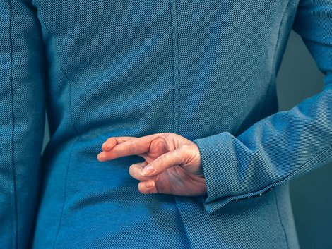 Fehler Maklervertrag, Doppeltätigkeit Makler, Doppelmakler, Provisionsverlust, Foto: iStock.com/stevanovicigor