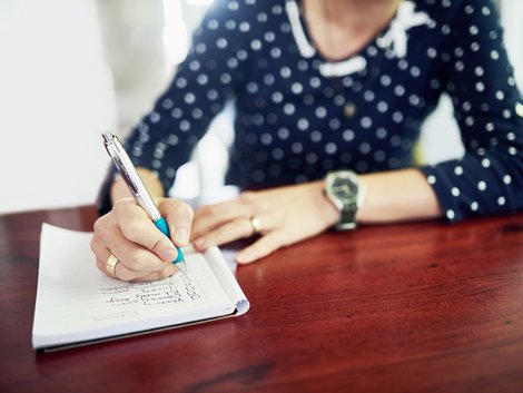 Mietausfallversicherung, Versichertenpflichten, Foto: PeopleImages/iStock