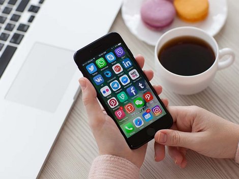 Impressumspflicht, Makler, Facebook-Impressum, Newsletter-Impressum, Foto: iStock/ Prykhodov
