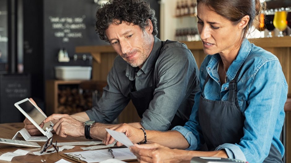 Zwangsversteigerung verhindern, Finanzen durchrechnen, Foto: iStock.com / Ridofranz